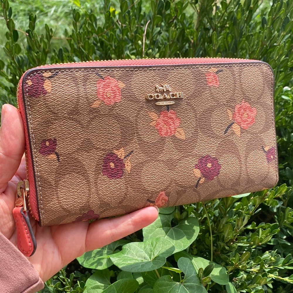🌸🌺COACH Women's Leather Long Wallet with CML Print, F78018🌸🌺